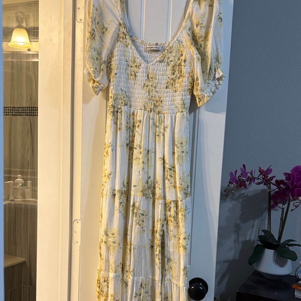 Abercrombie & Fitch Cream Maxi Dress with Yellow Floral Print